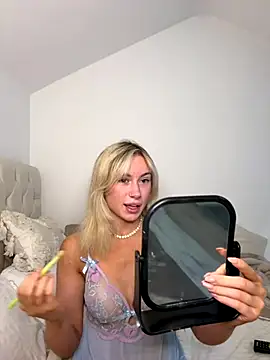 SexySaraxxoo online show from 09/29/25, 02:11