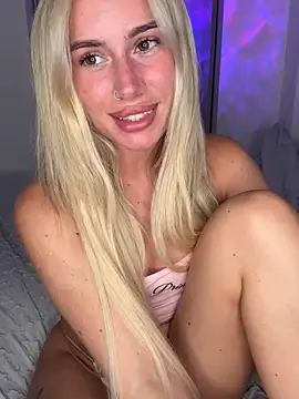 Snapshot of SexySaraxxoo chatting on 06/02/26, 11:18 SexySaraxxoo online show from 06/02/26, 11:18