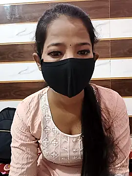 Snapshot of Itz_Mayra_ chatting on 10/07/25, 08:55 Itz Mayra online show from 10/07/25, 08:55