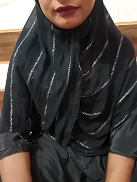 Snapshot of Itz_Mayra_ chatting on 10/08/25, 05:38 Itz Mayra online show from 10/08/25, 05:38