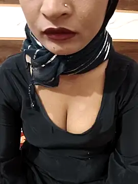 Snapshot of Itz_Mayra_ chatting on 10/19/25, 06:14 Itz Mayra online show from 10/19/25, 06:14