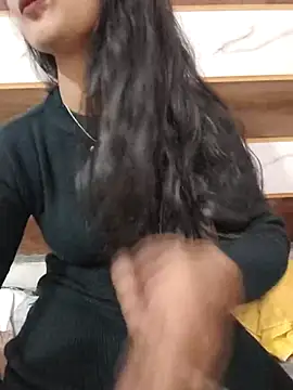 Snapshot of Itz_Mayra_ chatting on 11/11/25, 05:18 Itz Mayra online show from 11/11/25, 05:18