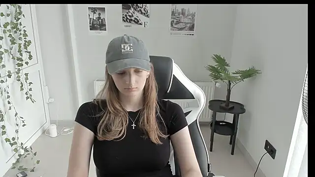 NeyliDream online show from 06/20/26, 12:19