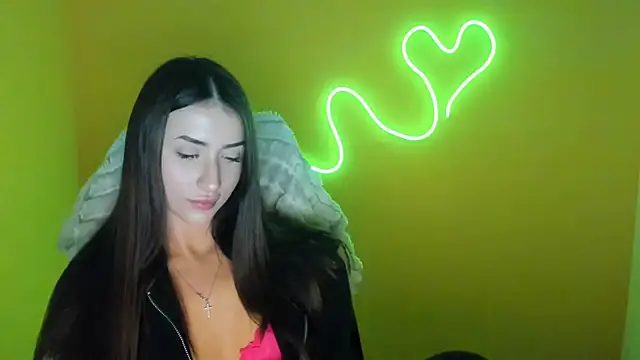 AlisaBubbles online show from 10/31/25, 06:58