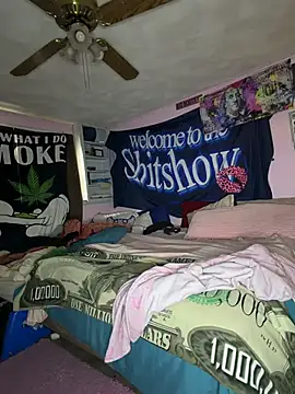 shortywidaphatty online show from 12/17/25, 01:39