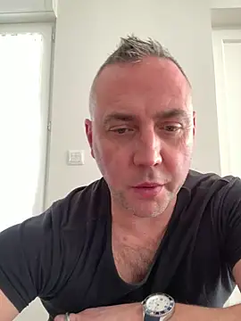 Snapshot of Marronglace1 chatting on 03/02/26, 02:57 Marronglace1 online show from 03/02/26, 02:57