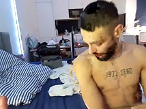 Snapshot of Malcom2f chatting on 03/01/26, 03:36 Malcom2f online show from 03/01/26, 03:36