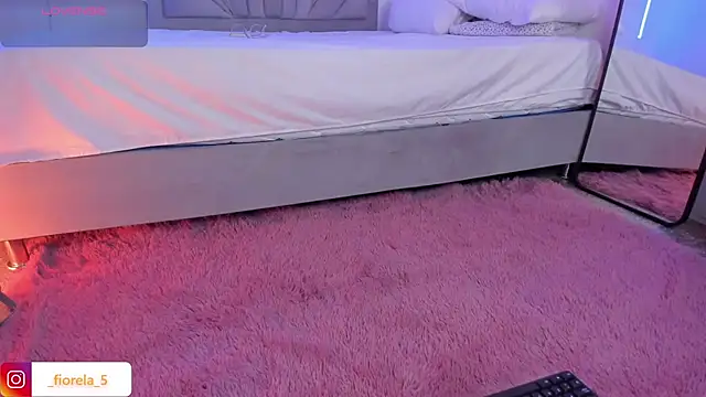 Fiorela 1 online show from 04/23/26, 05:26