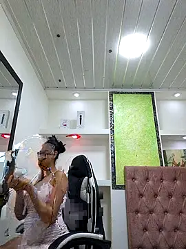 susan mooree online show from 10/16/25, 07:04