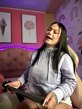 Snapshot of Megaan__More chatting on 09/11/25, 02:22 Megaan More online show from 09/11/25, 02:22