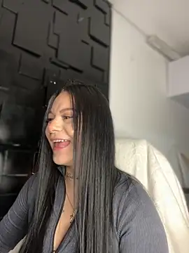 Snapshot of Megaan__More chatting on 09/21/25, 02:13 Megaan More online show from 09/21/25, 02:13