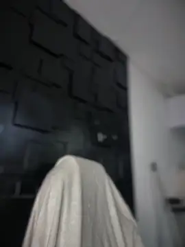 Snapshot of Megaan__More chatting on 10/15/25, 02:11 Megaan More online show from 10/15/25, 02:11