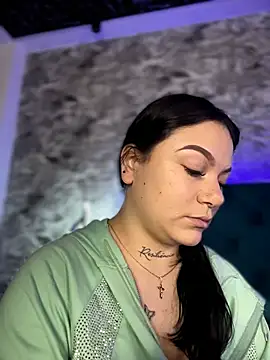 Snapshot of Megaan__More chatting on 11/24/25, 02:11 Megaan More online show from 11/24/25, 02:11