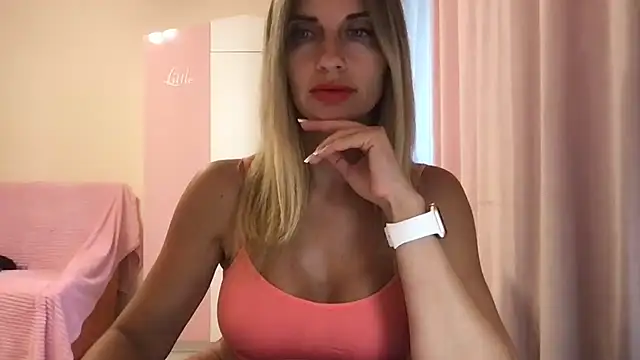Snapshot of KarelliaStar chatting on 07/20/26, 05:15 KarelliaStar online show from 07/20/26, 05:15