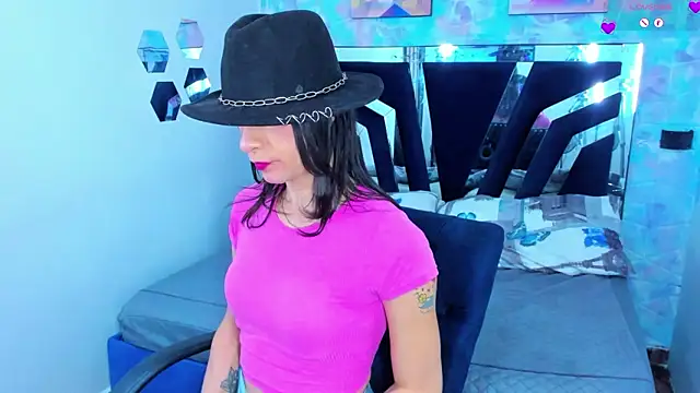 Charlotte Landry   online show from 02/10/26, 05:06