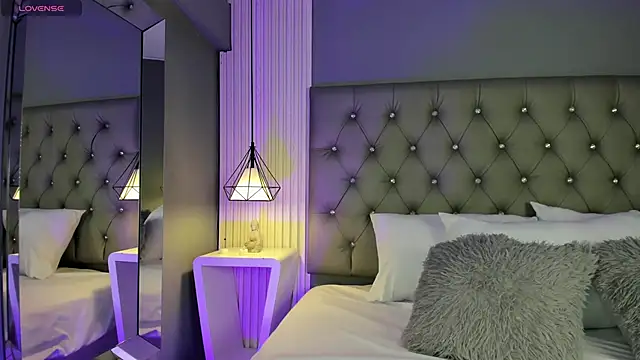 Snapshot of LunaBloomn chatting on 01/13/26, 05:07 LunaBloomn online show from 01/13/26, 05:07