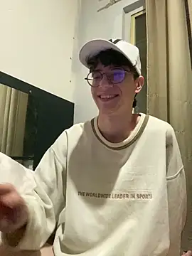 HeiRique online show from 10/27/25, 03:54