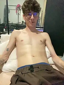 HeiRique online show from 10/29/25, 03:53