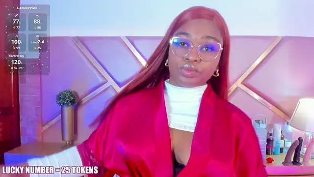 SophieSinclair online show from 04/22/26, 12:39