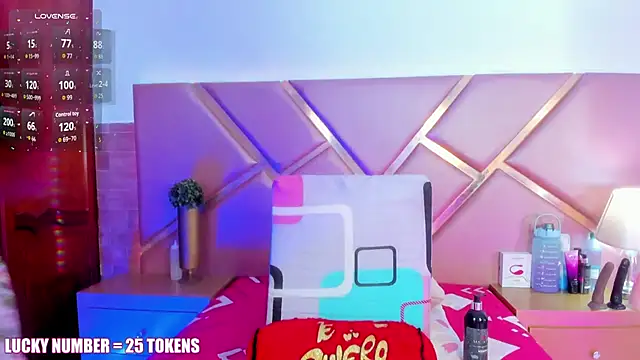 SophieSinclair online show from 04/23/26, 12:29