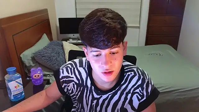 tightncuteass online show from 10/03/25, 12:29