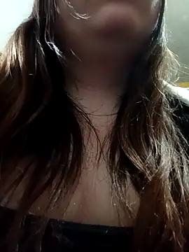 Snapshot of Lunna_azul chatting on 10/01/25, 02:01 Lunna azul online show from 10/01/25, 02:01
