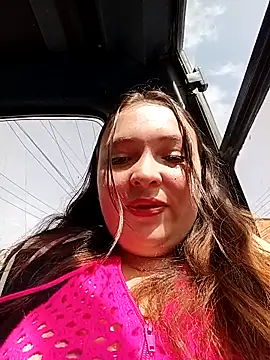 Snapshot of Lunna_azul chatting on 10/19/25, 02:07 Lunna azul online show from 10/19/25, 02:07