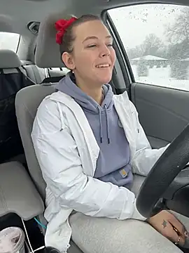 Snapshot of AllesandraLove chatting on 02/06/26, 01:47 AllesandraLove online show from 02/06/26, 01:47