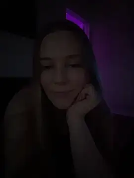 Snapshot of AllesandraLove chatting on 03/18/26, 12:14 AllesandraLove online show from 03/18/26, 12:14