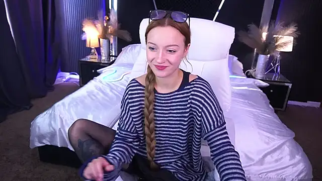 FoxyMayy online show from 10/18/25, 01:12