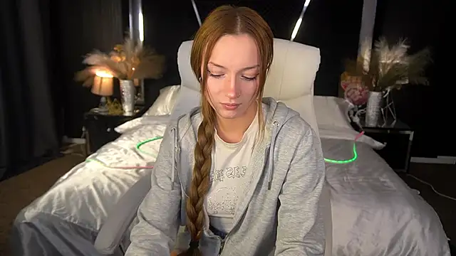 FoxyMayy online show from 11/09/25, 09:02