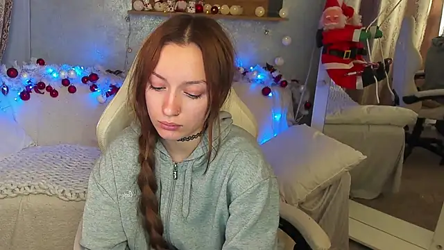 FoxyMayy online show from 12/14/25, 11:31