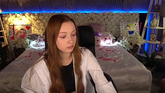 FoxyMayy online show from 03/18/26, 01:47