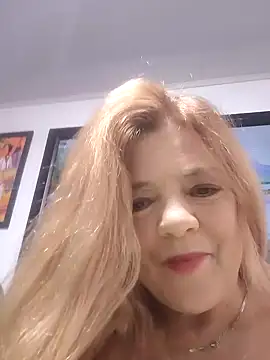 Snapshot of Casandra_Cruz chatting on 10/03/25, 12:46 Casandra Cruz online show from 10/03/25, 12:46