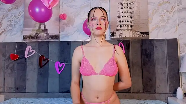 Lunabellee  online show from 02/14/26, 07:54