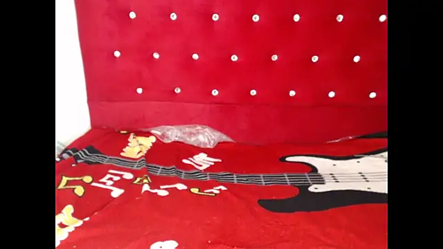 Snapshot of fuck_latin_couple chatting on 11/24/25, 10:20 fuck latin couple online show from 11/24/25, 10:20