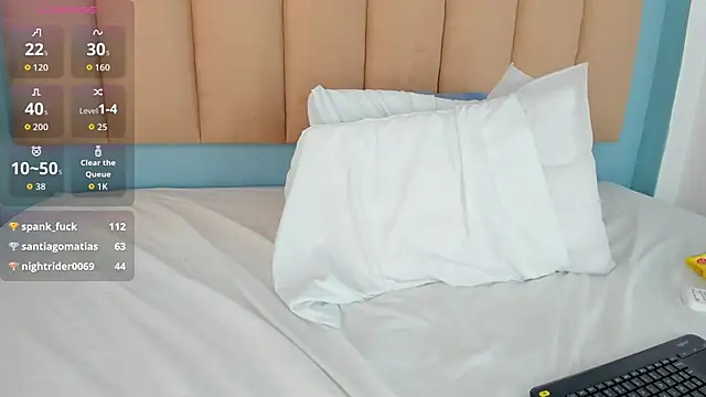 Snapshot of dulce_mmg chatting on 10/07/25, 12:19 dulce mmg online show from 10/07/25, 12:19