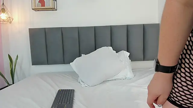 Snapshot of dulce_mmg chatting on 12/01/25, 07:08 dulce mmg online show from 12/01/25, 07:08