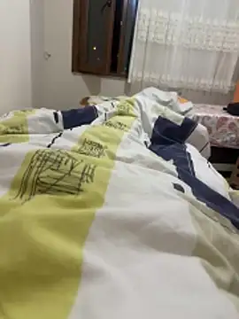 LAZ3R1 online show from 10/29/25, 03:36