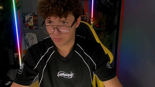 JonnyDarka online show from 12/18/25, 03:40