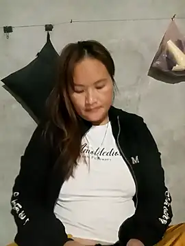 Tamara-a online show from 11/02/25, 03:47