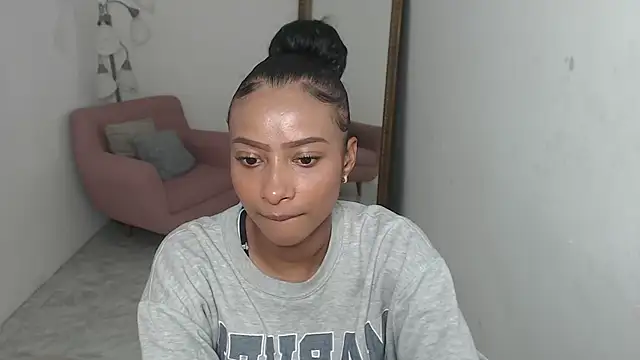 tatiana oconell22 online show from 11/03/25, 02:46