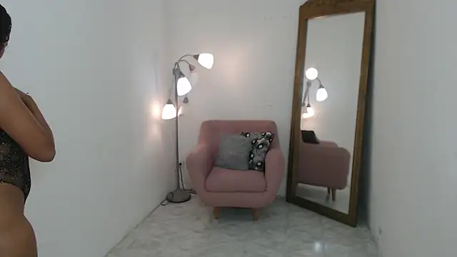 tatiana oconell22 online show from 04/22/26, 02:14