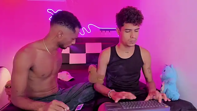 Lucky boys  X online show from 12/16/25, 02:55