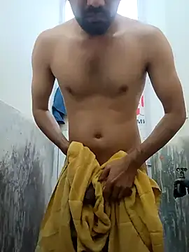 Snapshot of snadycam chatting on 10/25/25, 03:47 snadycam online show from 10/25/25, 03:47