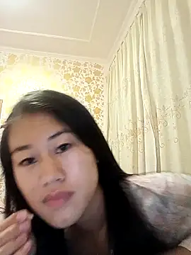 Snapshot of luy-xinh02 chatting on 09/23/25, 12:30 luy-xinh02 online show from 09/23/25, 12:30