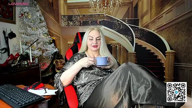 Snapshot of Nina_Devillle chatting on 01/12/26, 03:23 Nina Devillle online show from 01/12/26, 03:23