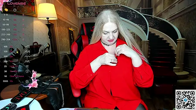 Snapshot of Nina_Devillle chatting on 03/01/26, 12:23 Nina Devillle online show from 03/01/26, 12:23