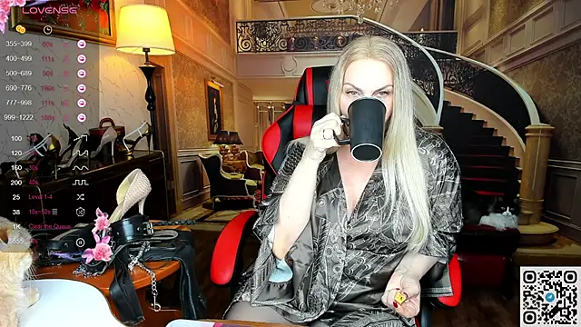 Nina Devillle online show from 03/03/26, 08:37