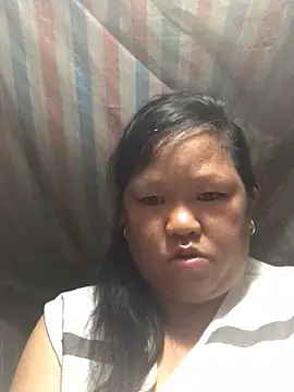 Snapshot of riso-00 chatting on 09/14/25, 09:58 riso-00 online show from 09/14/25, 09:58